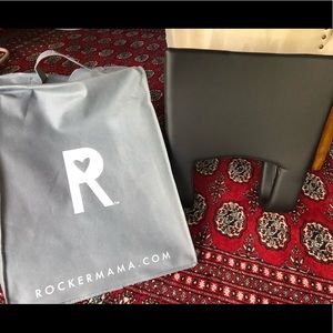 Rockermama Chic Rocker-on the go!